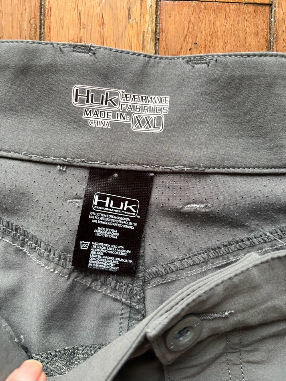 Huk Men's lightweight breathable fishing shorts in Gray